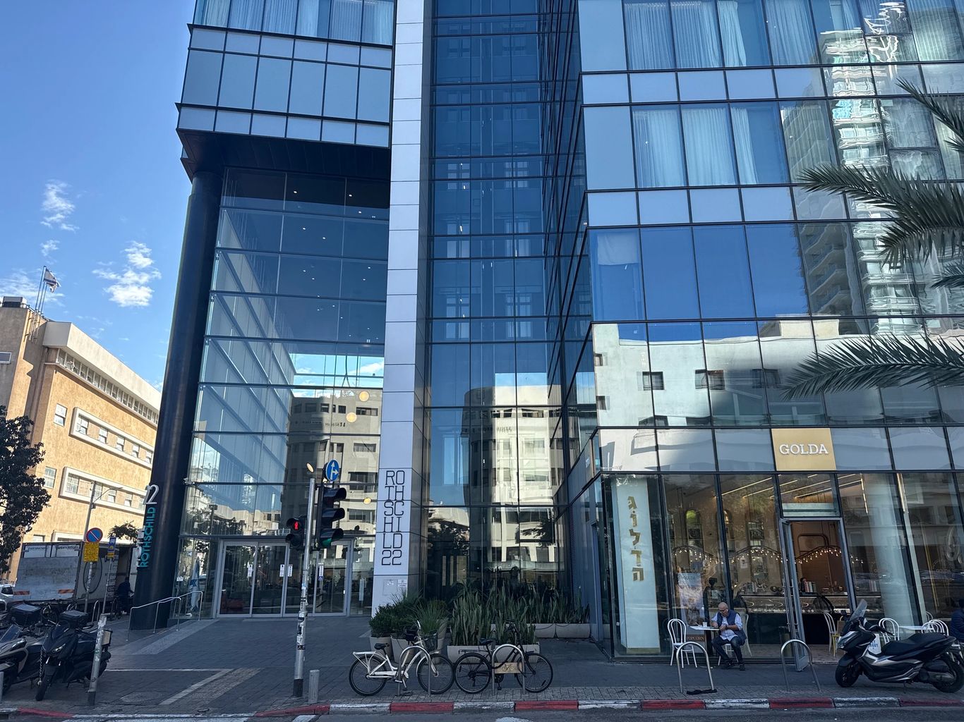 בניין משרדים בתל אביב - מגדל רוטשילד 22 בשדרות רוטשילד 22, Tel Aviv-Yafo, Israel - תמונה 3