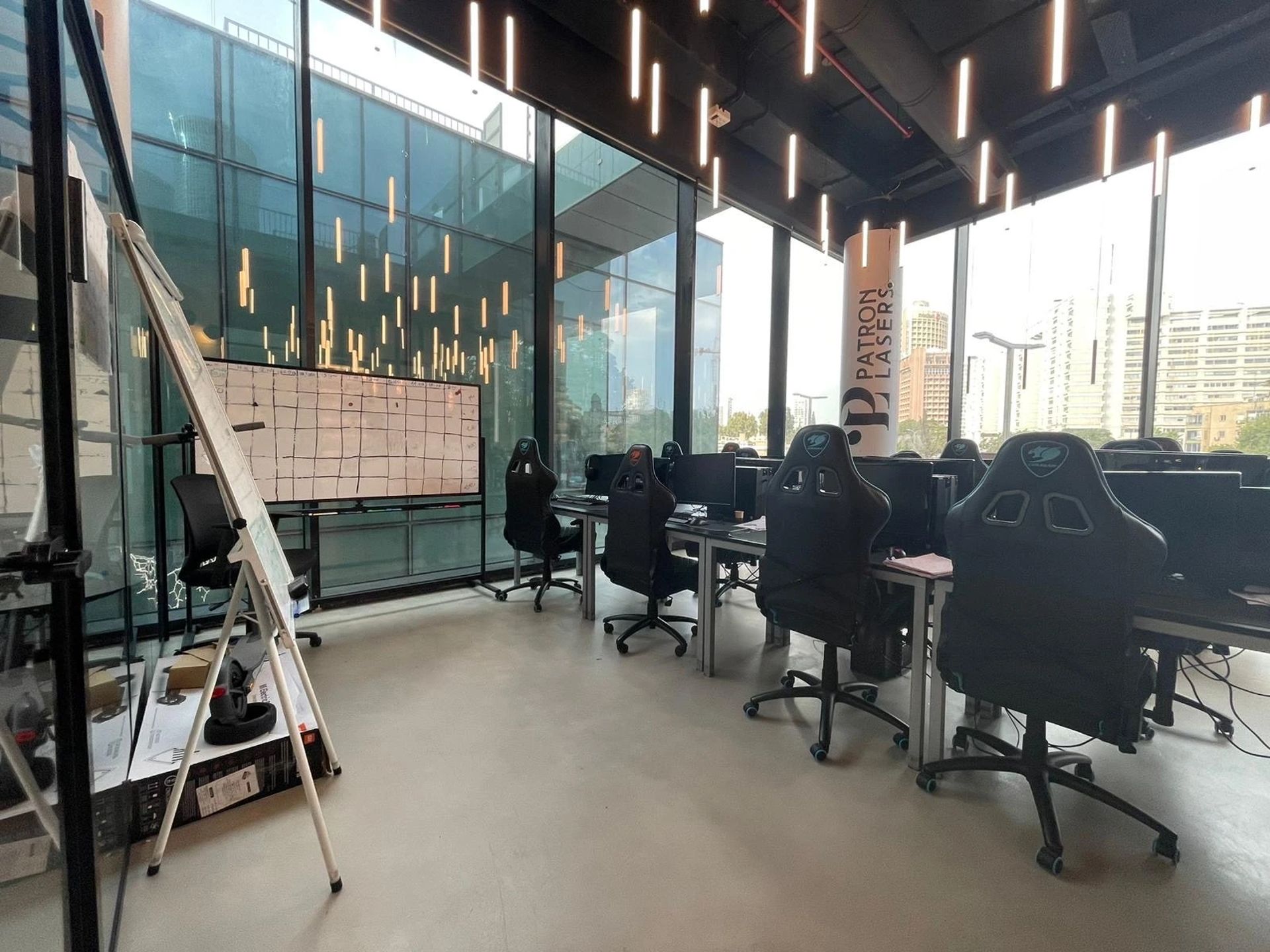 נכס להשכרה בתל אביב - קומה עצמאית במבנה בוטיק במידטאון במגדל מידטאון | Midtown TLV Tower | מתחם מידטאון והצפון החדש תל אביב