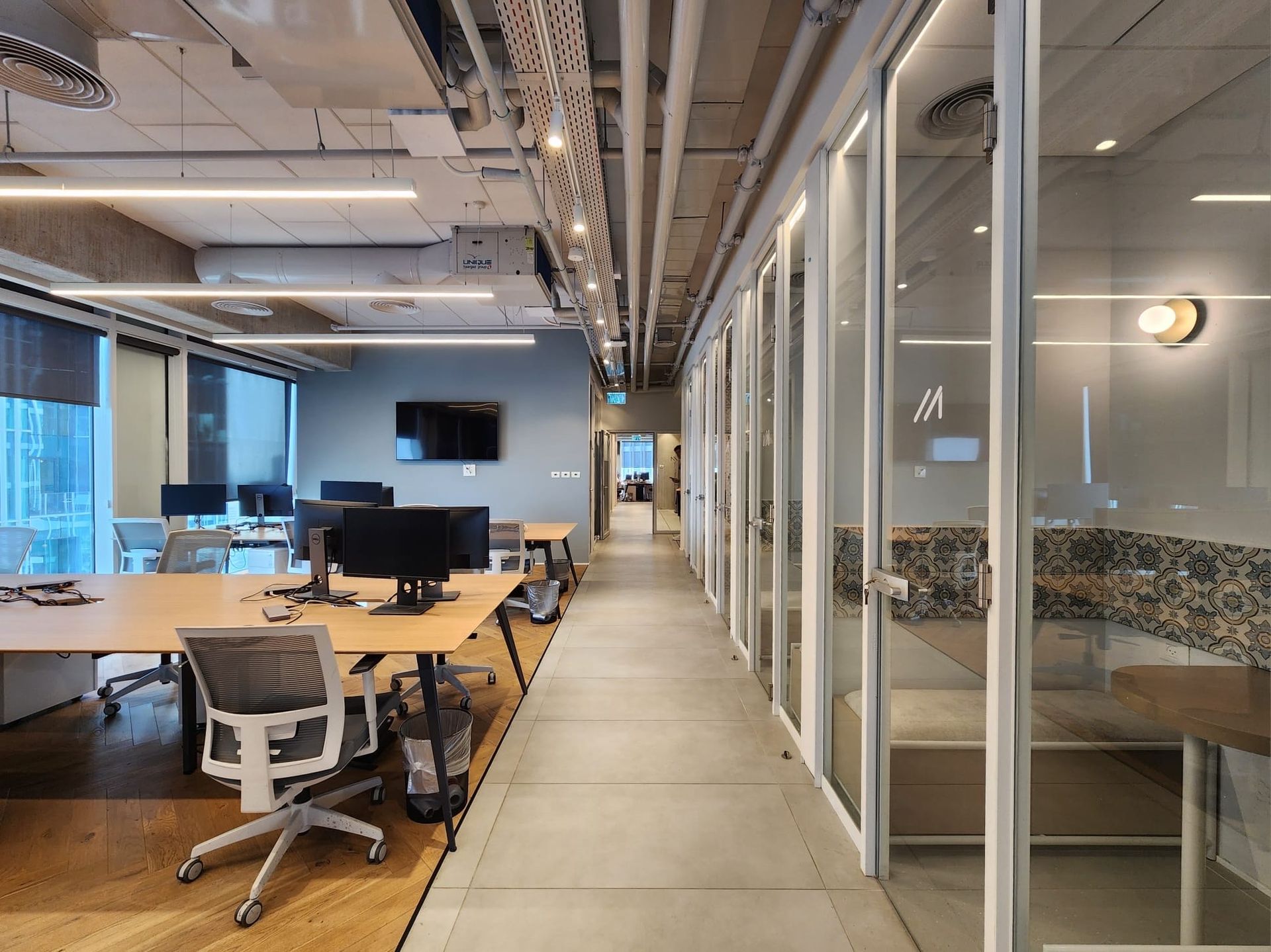 נכס להשכרה בתל אביב - סאבליס לחברות סטארט-אפ עם 40 עמדות עבודה במתחם יצחק שדה והמסגר תל אביב