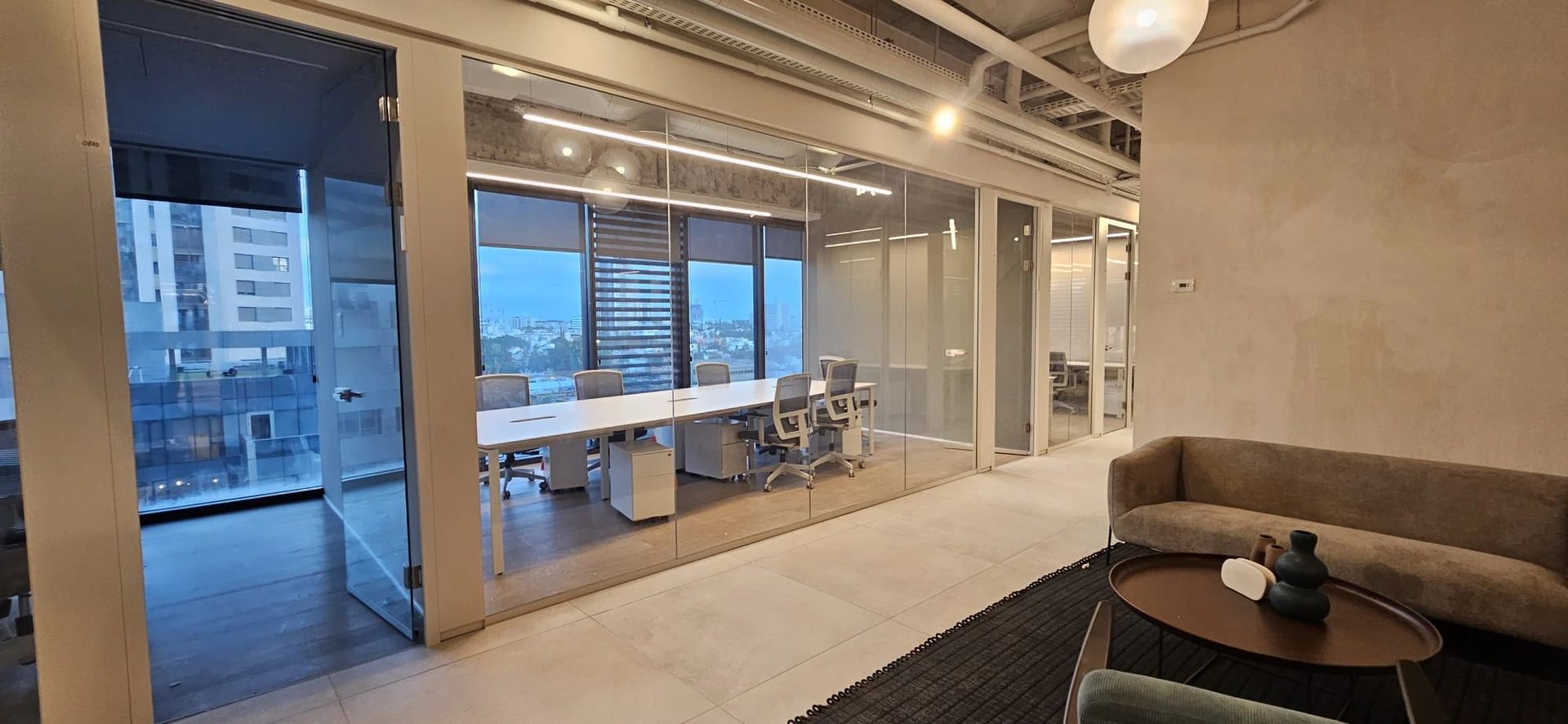 נכס להשכרה בתל אביב - משרדים להשכרה בסאבליס לסטארטאפים בציר יגאל אלון ומזרח איילון