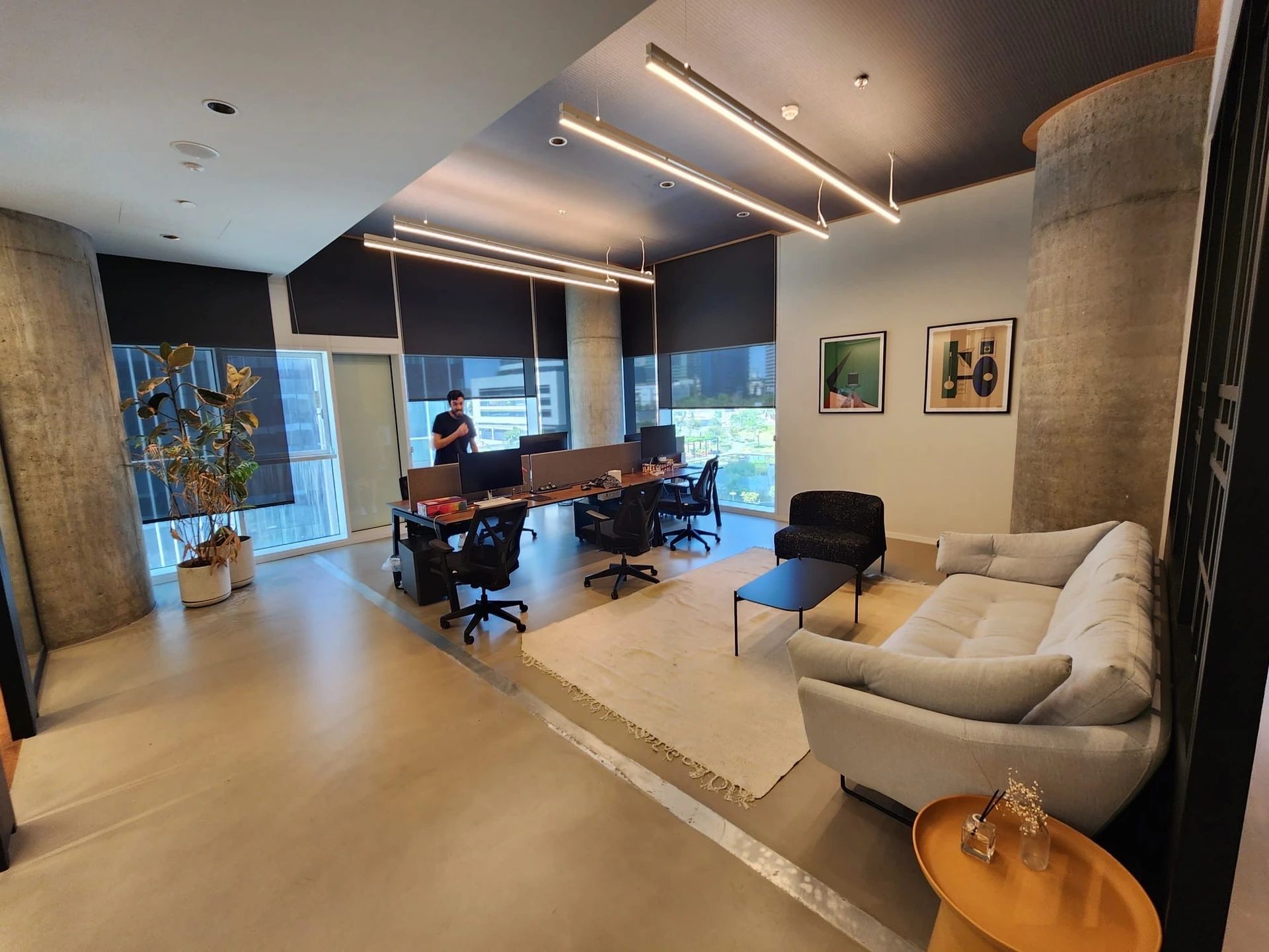 נכס להשכרה בתל אביב - משרדים עד 25 עובדים במתחם ההייטק של תל אביב במגדל אקרו | Acro Tower | מתחם יצחק שדה והמסגר תל אביב